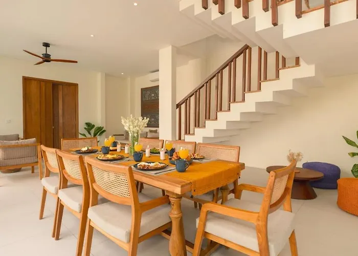 Omah Bumbak Villa *